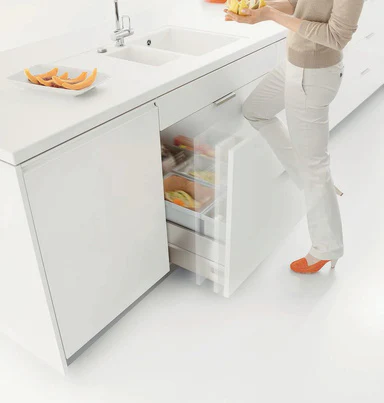 Blum SERVO-DRIVE uno – elektrische Öffnungsunterstützung